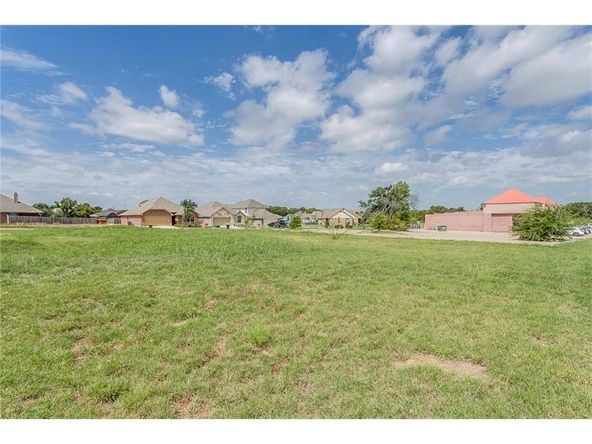 1315 Lauren, Granbury, TX 76048